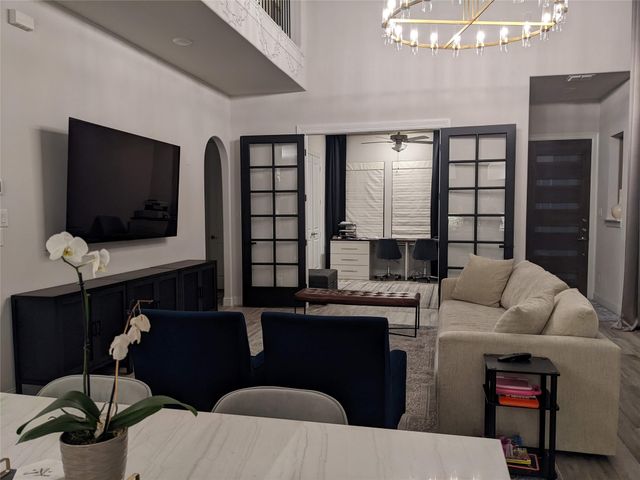 6869 Colonnade Drive, Irving, TX 75039