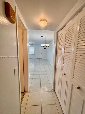 202 Mansfield E, Boca Raton, FL 33434