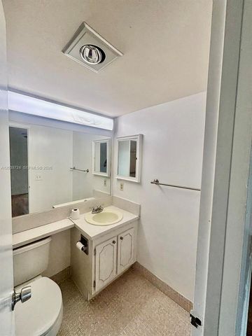 202 Mansfield E, Boca Raton, FL 33434