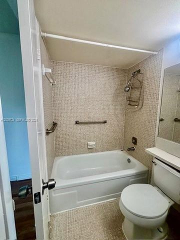 202 Mansfield E, Boca Raton, FL 33434