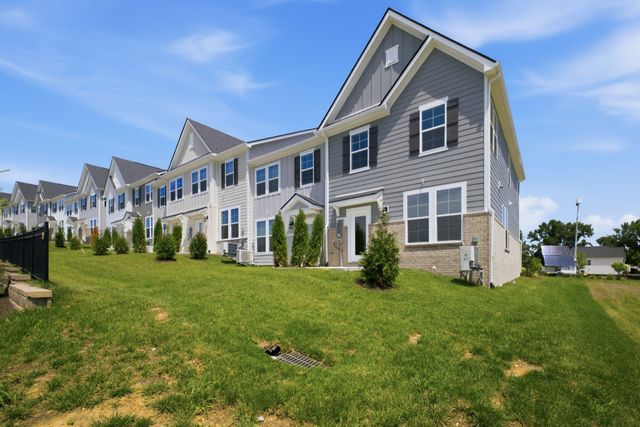 5035 Dayflower Drive, Hermitage, TN 37076