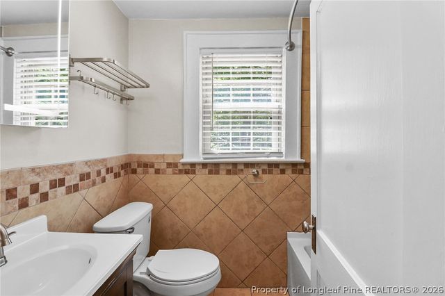 215 Hinsdale Avenue, Fayetteville, NC 28305