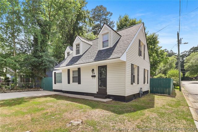 215 Hinsdale Avenue, Fayetteville, NC 28305