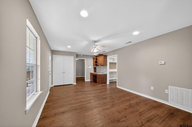 904 Bob White Ln, Whitehouse, TX 75791