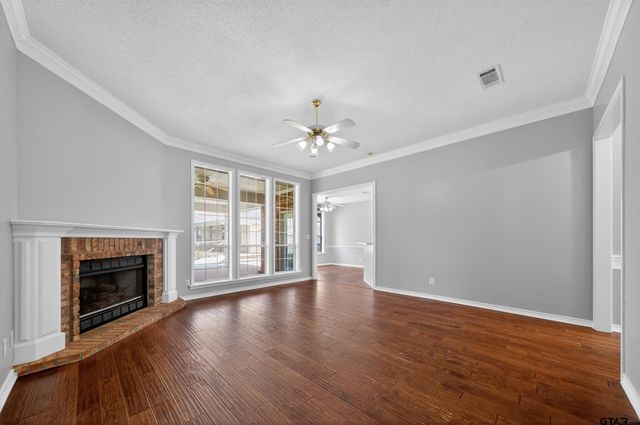 904 Bob White Ln, Whitehouse, TX 75791