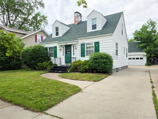 1333 Court Street, Port Huron, MI 48060