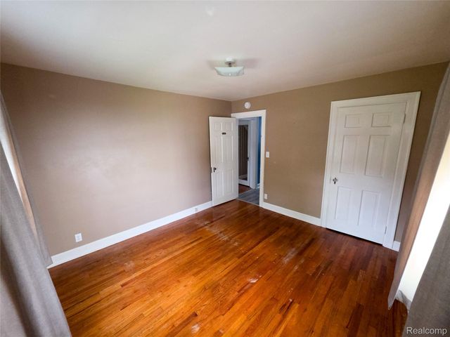 1333 Court Street, Port Huron, MI 48060