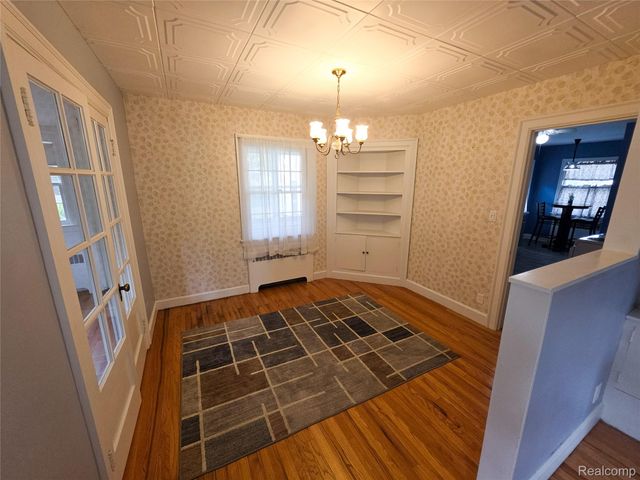 1333 Court Street, Port Huron, MI 48060