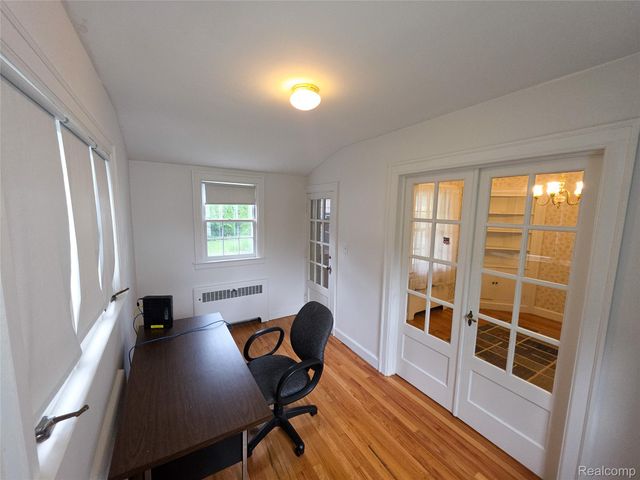 1333 Court Street, Port Huron, MI 48060