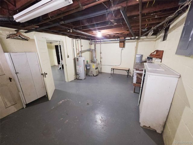 1333 Court Street, Port Huron, MI 48060