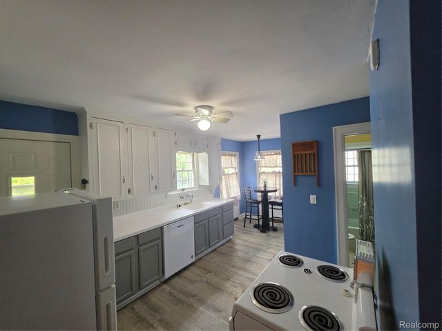 1333 Court Street, Port Huron, MI 48060