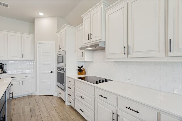 12701 Whispering Wind Drive, Godley, TX 76044