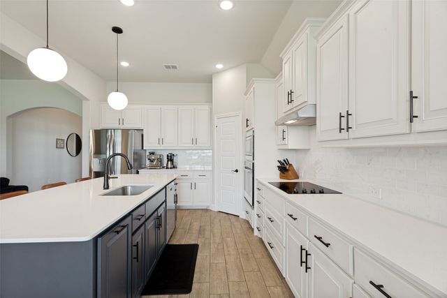 12701 Whispering Wind Drive, Godley, TX 76044