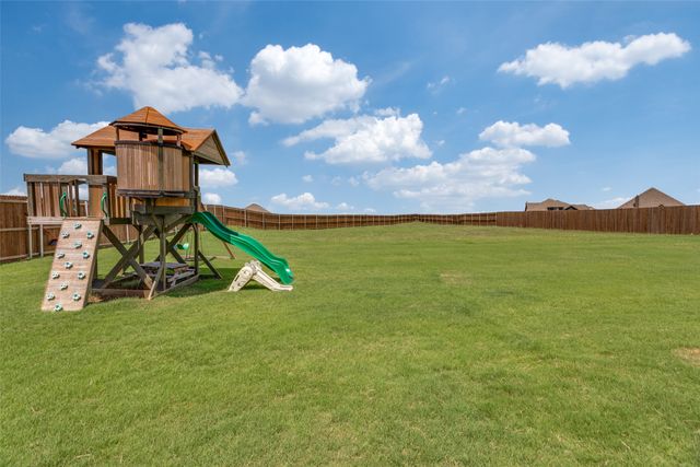 12701 Whispering Wind Drive, Godley, TX 76044