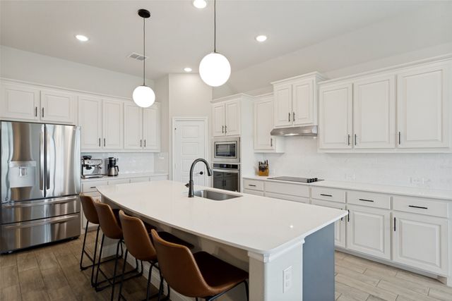 12701 Whispering Wind Drive, Godley, TX 76044