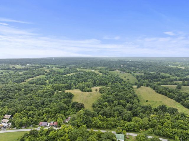 9999 Stoney Creek Road, Carlisle, KY 40311