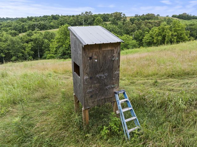 9999 Stoney Creek Road, Carlisle, KY 40311