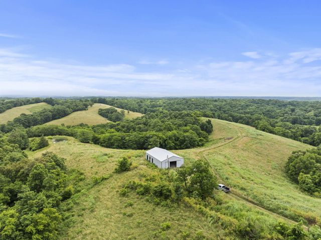 9999 Stoney Creek Road, Carlisle, KY 40311