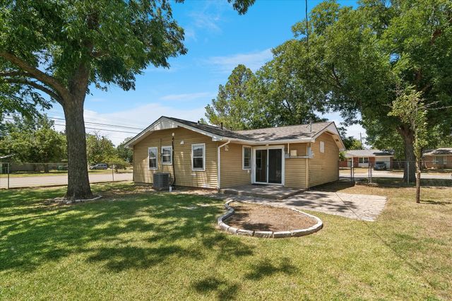 3800 Atlas Drive, Denton, TX 76209