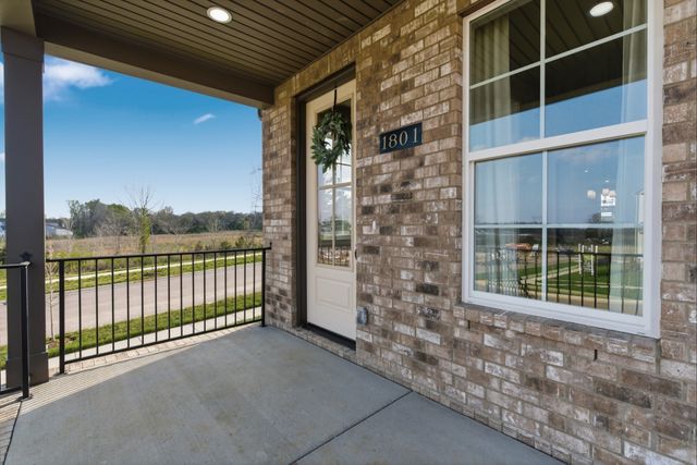 1805 Flatwaters St, Spring Hill, TN 37174