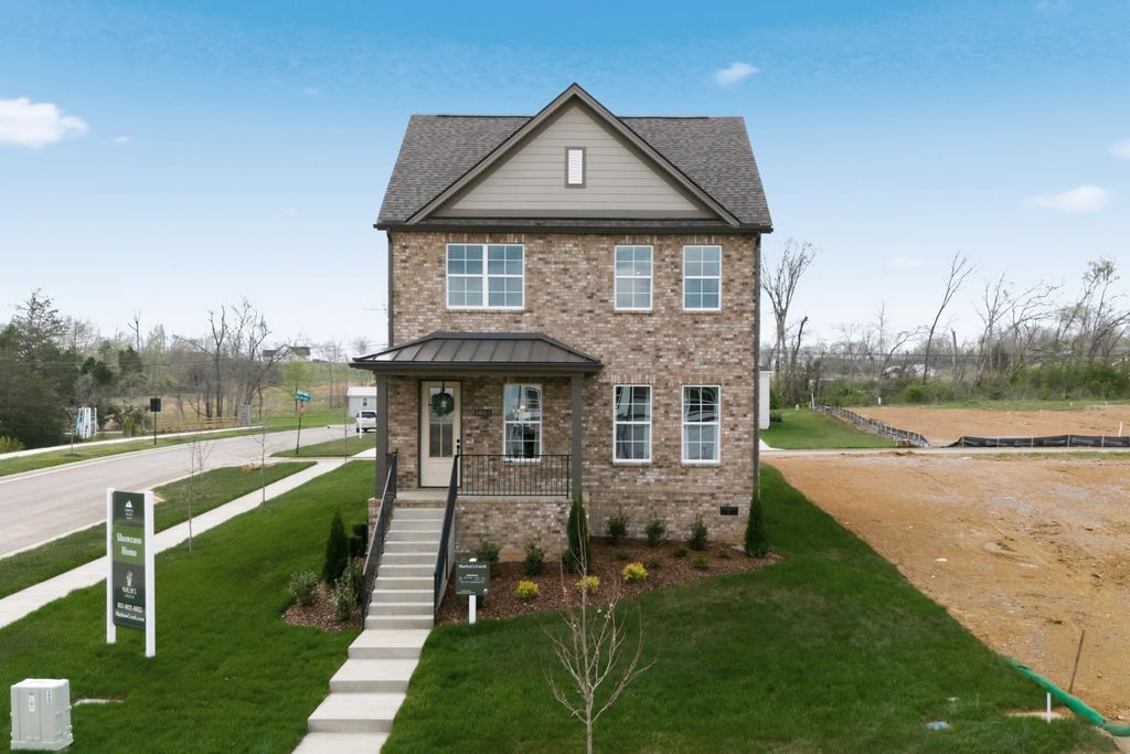 1805 Flatwaters St, Spring Hill, TN 37174
