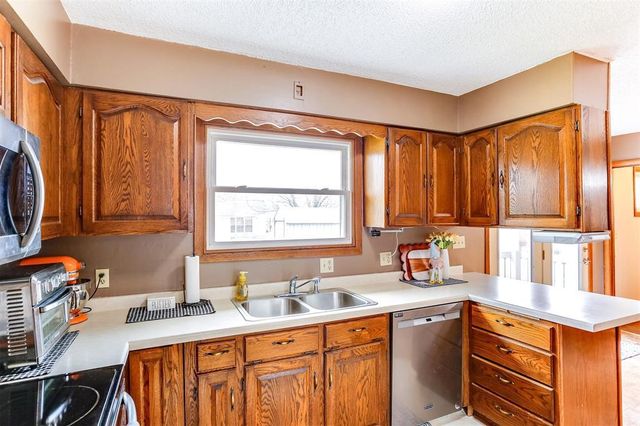 1352 Van Buren Street, Black River Falls, WI 54615