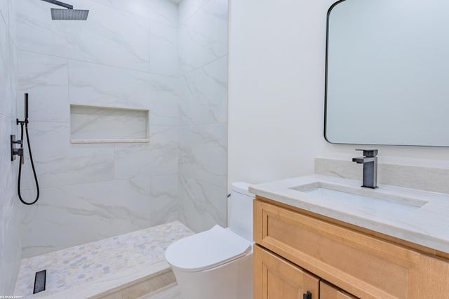 59055 Golden Oak Court, Washington Twp, MI 48094