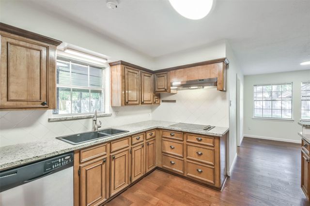 1907 Southern Pines Drive, Houston, TX 77339