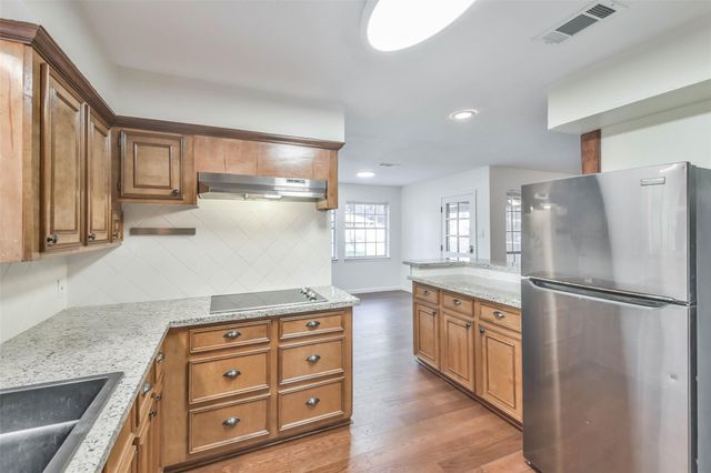 1907 Southern Pines Drive, Houston, TX 77339