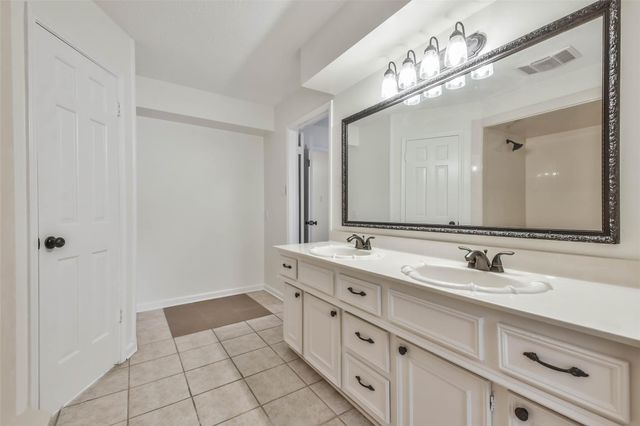 1907 Southern Pines Drive, Houston, TX 77339