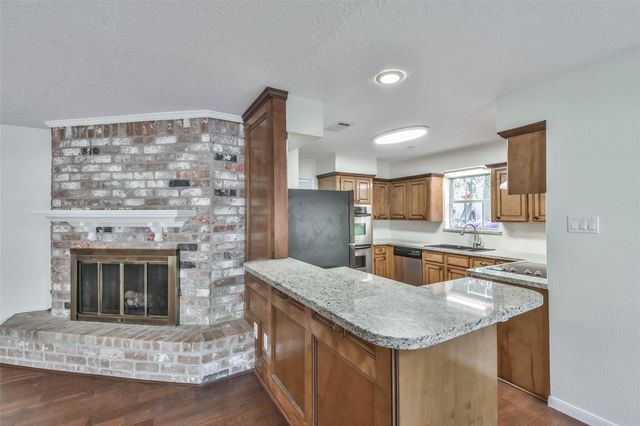 1907 Southern Pines Drive, Houston, TX 77339