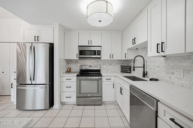 1642 LEEWARD Lane, Neptune Beach, FL 32266