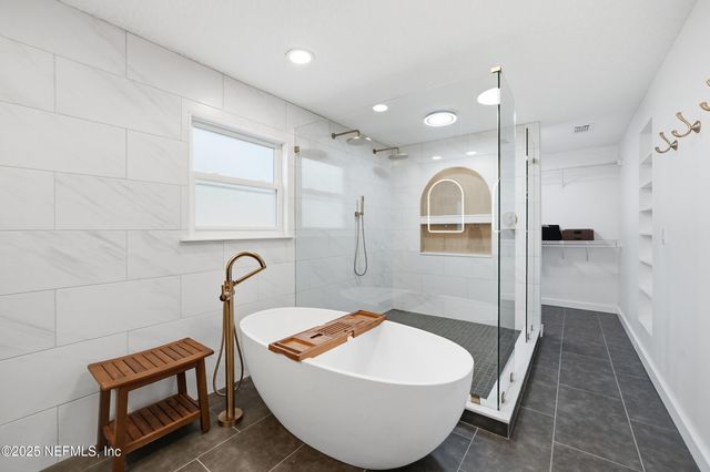 1642 LEEWARD Lane, Neptune Beach, FL 32266