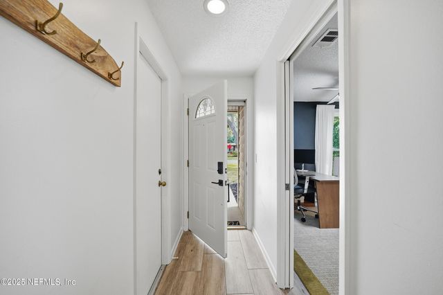 1642 LEEWARD Lane, Neptune Beach, FL 32266