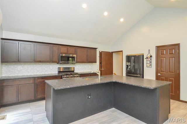 1011 Belleville Street, Lebanon, IL 62254