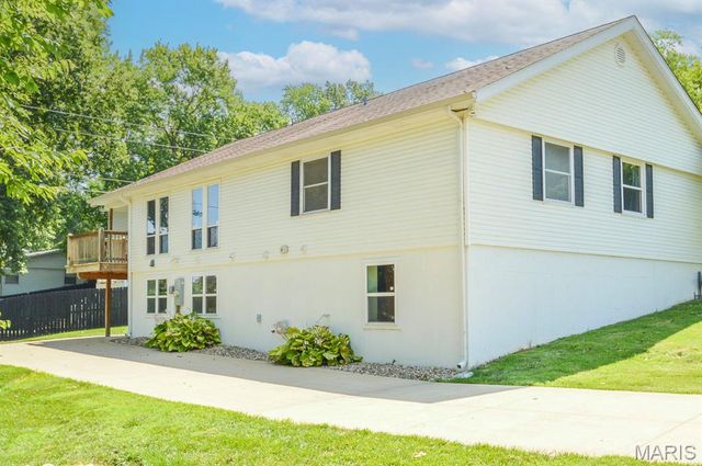 1011 Belleville Street, Lebanon, IL 62254