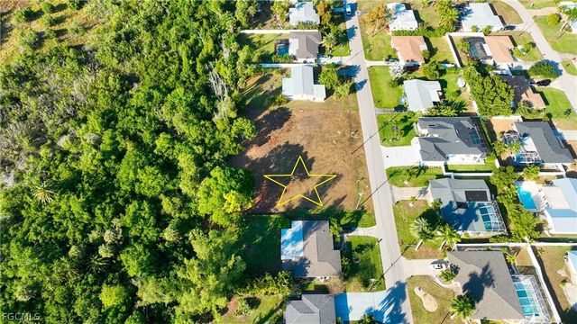 5842 SW 1st CT, Cape Coral, FL 33914