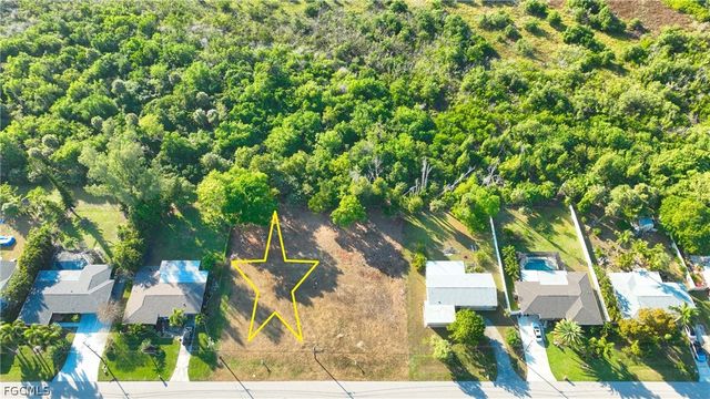 5842 SW 1st CT, Cape Coral, FL 33914