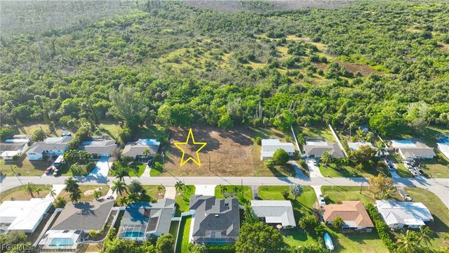 5842 SW 1st CT, Cape Coral, FL 33914