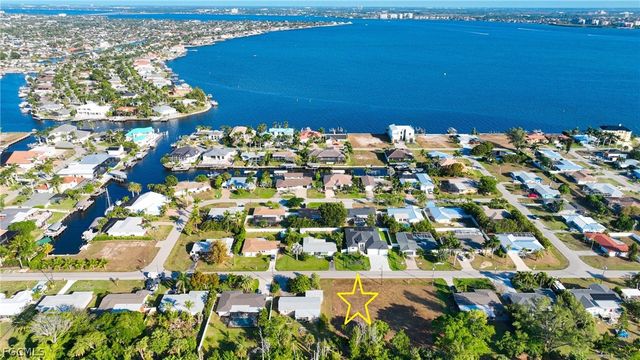 5842 SW 1st CT, Cape Coral, FL 33914