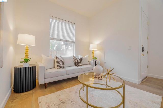 2849 2849 Chocolate St, Pleasanton, CA 94588