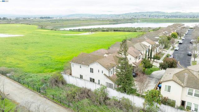 2849 2849 Chocolate St, Pleasanton, CA 94588