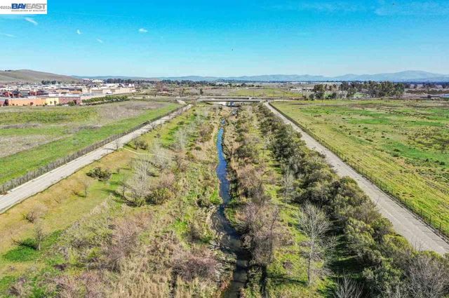 2849 2849 Chocolate St, Pleasanton, CA 94588