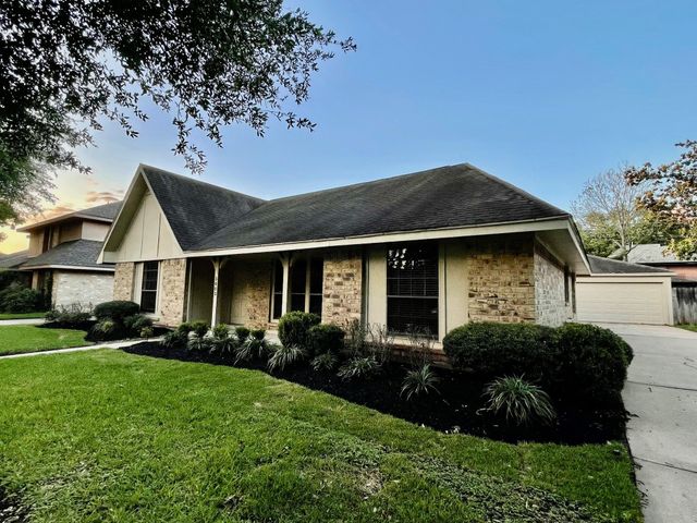 3003 Planters Street, Sugar Land, TX 77479