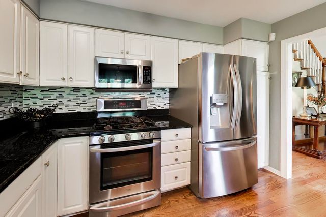 1309 S Pine Avenue, Arlington Heights, IL 60005