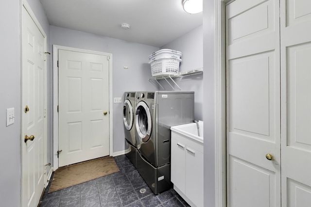 1309 S Pine Avenue, Arlington Heights, IL 60005