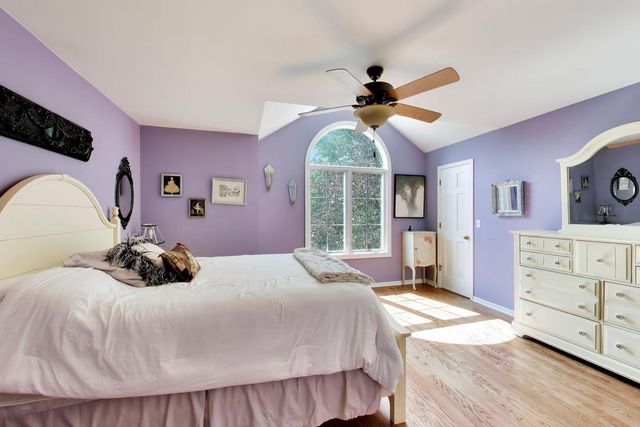1309 S Pine Avenue, Arlington Heights, IL 60005