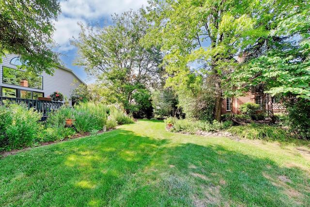 1309 S Pine Avenue, Arlington Heights, IL 60005