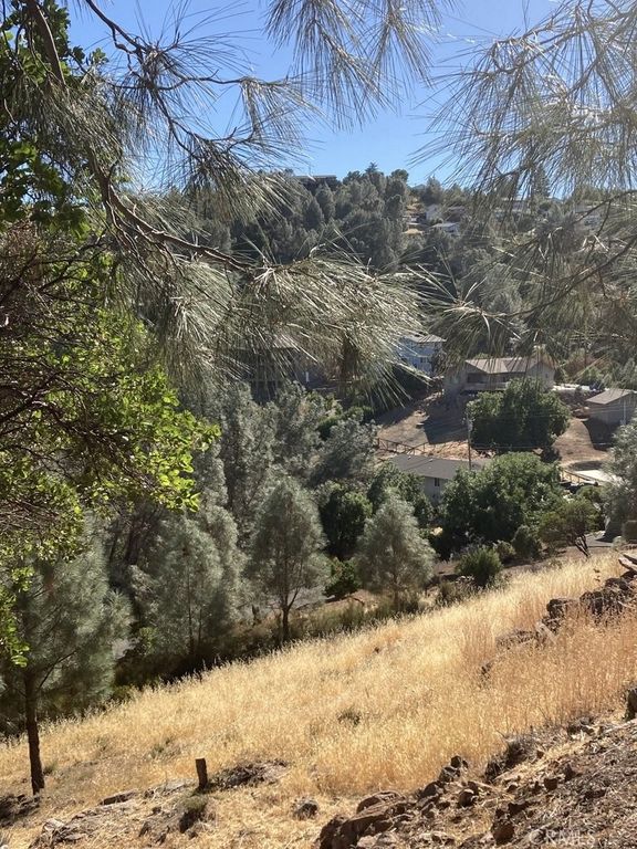 Image 4 of property listing at 4736 Iroquois, Kelseyville, CA 95451