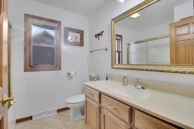 1108 Fieldstone DRIVE, Hartford, WI 53027